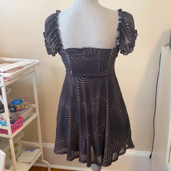 Never worn black/grey swirl dress! from Urban outfitters - Picture 2 of 7